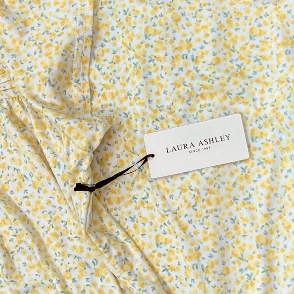 Laura Ashley - ‘Yellow Flowers’ nightgown. Very Soft. SZ: M,L,XL. NWT - Picture 4 of 6